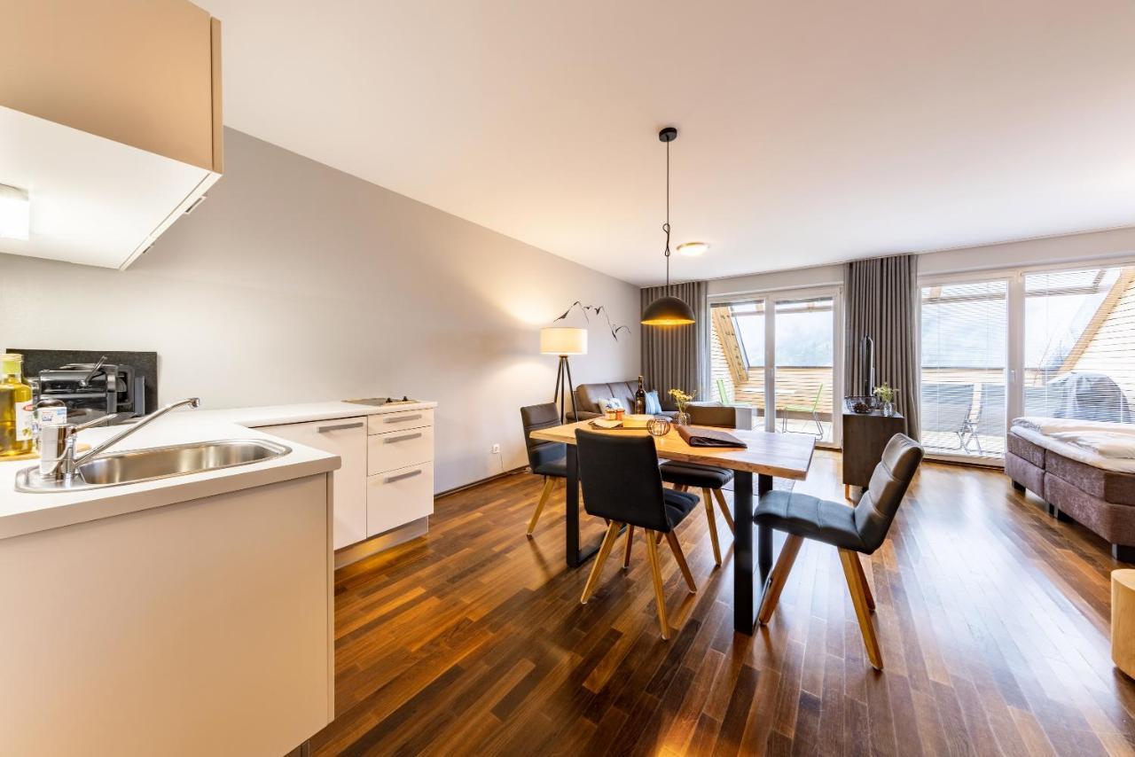 Der Sonnberg Alpinlodges - Apartments Mit Seeblick, Privater Sauna Und Self Check-In Zell am See Exterior foto